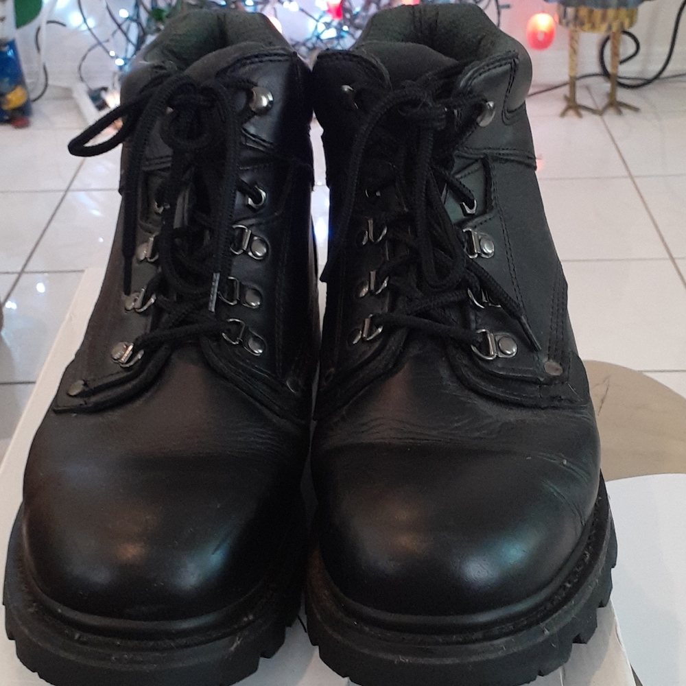 Big Mac men black leather booties size 13